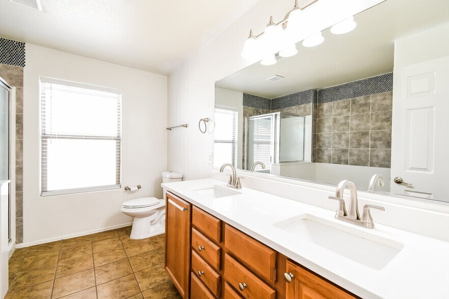 Building Photo - 21123 E Tierra Grande Dr