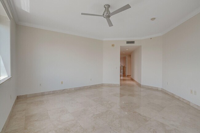 Building Photo - 3630 Gardens 901c Pky