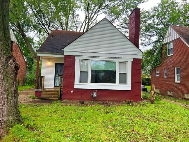 Primary Photo - 19356 Westmoreland- 3 BED & 1.5 BATH FOR RENT