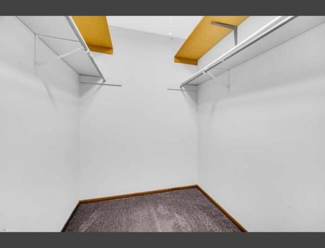 Building Photo - 1765 Short Ave