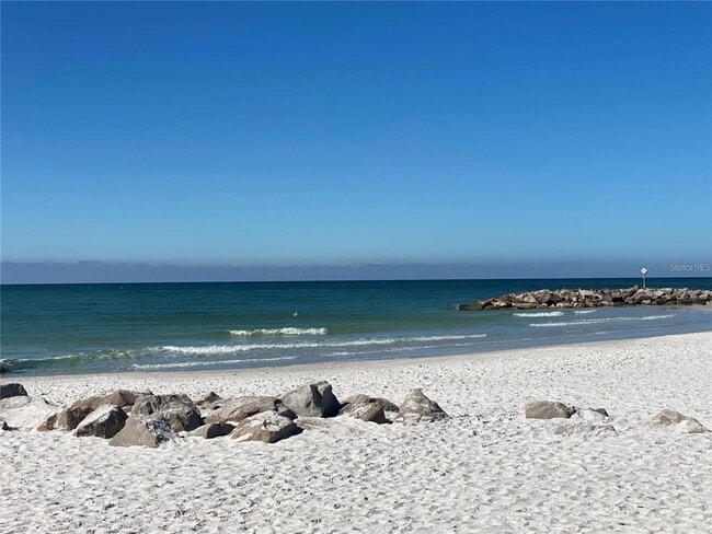 Building Photo - 7003 Sunset Way