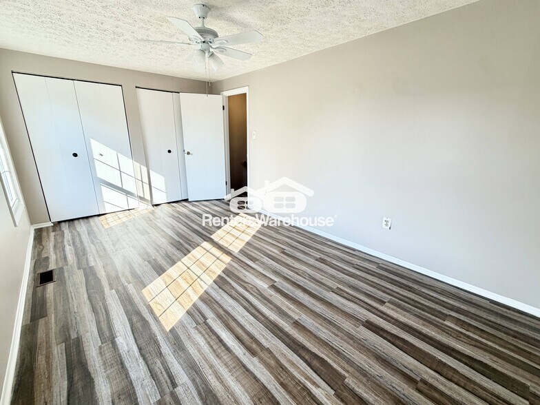 Building Photo - 44 Running Brooke Dr