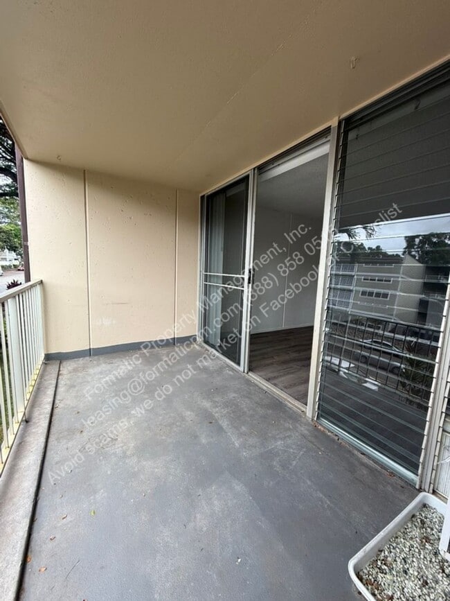 Building Photo - 95-055 Waikalani Dr