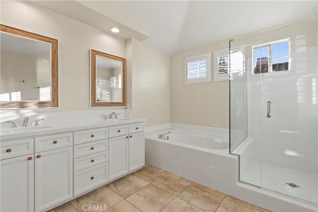 Building Photo - 10775 Mueller Ct