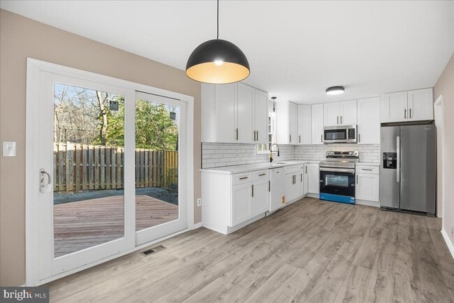 Building Photo - 1501 Chatham Colony Ct