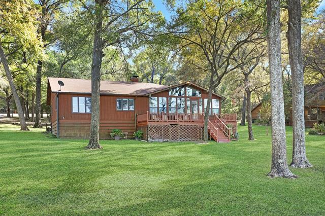 Building Photo - 11090 Lakeside Dr