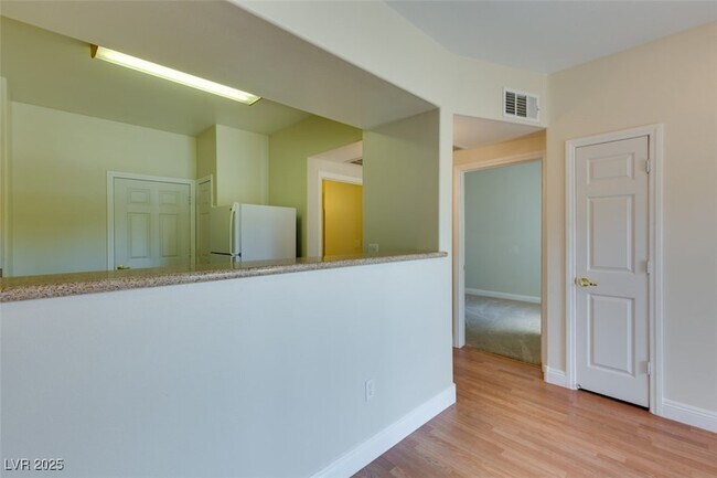 Building Photo - 8000 W Badura Ave