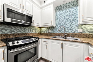Building Photo - 8541 Alcott St