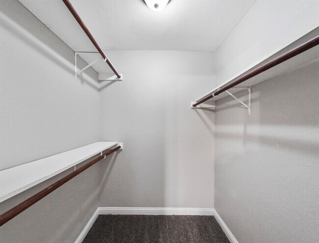 Building Photo - 24307 Broken Bow Ln