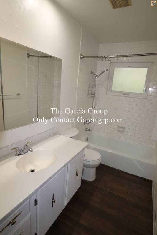 Building Photo - 15205 SW 119th Ave