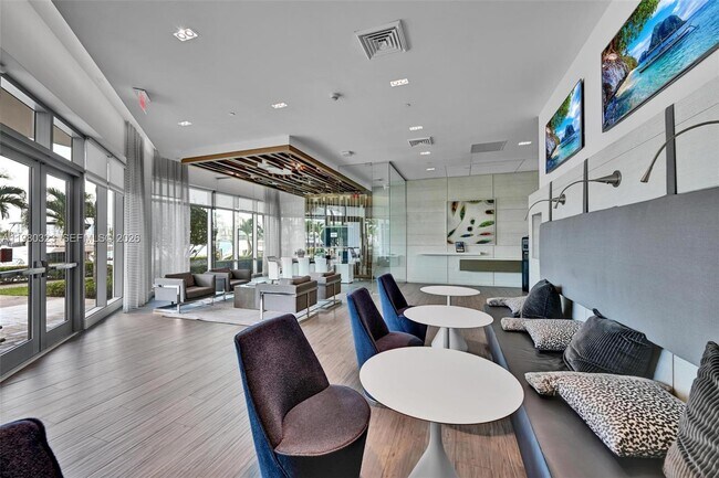 Building Photo - 17111 Biscayne Blvd