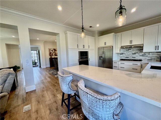 Building Photo - 33 Oak Knolls