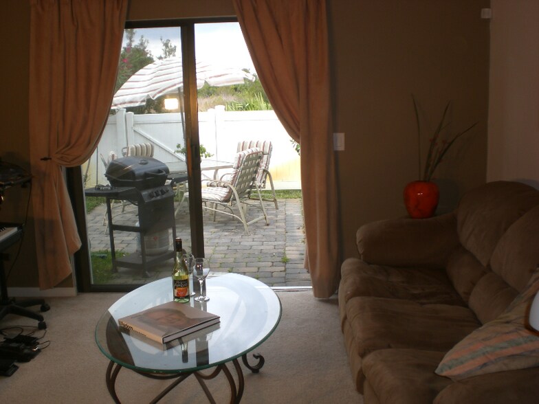 Building Photo - 1140 Luminary Cir