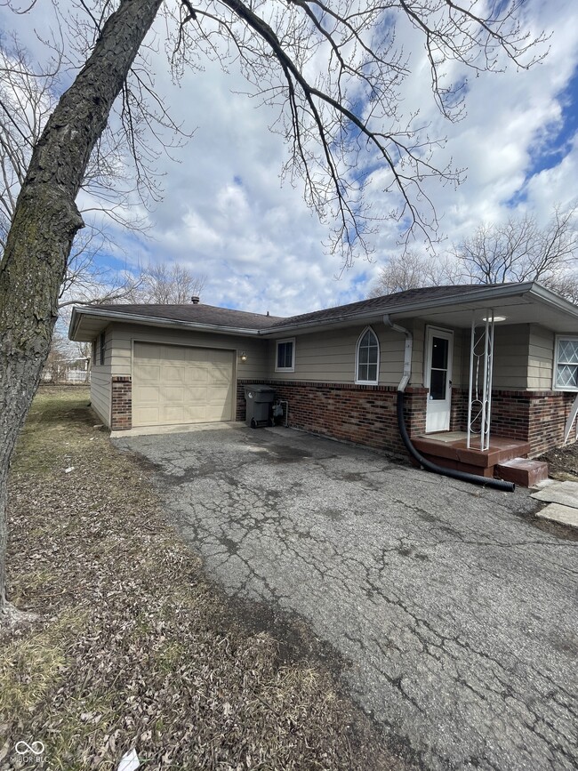 Building Photo - 3830 Aloda St