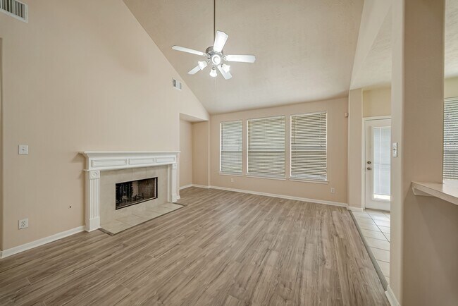 Building Photo - 18106 Linden Forest Ln