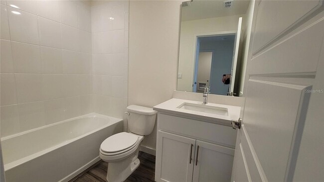 Building Photo - 73 Myrtle St