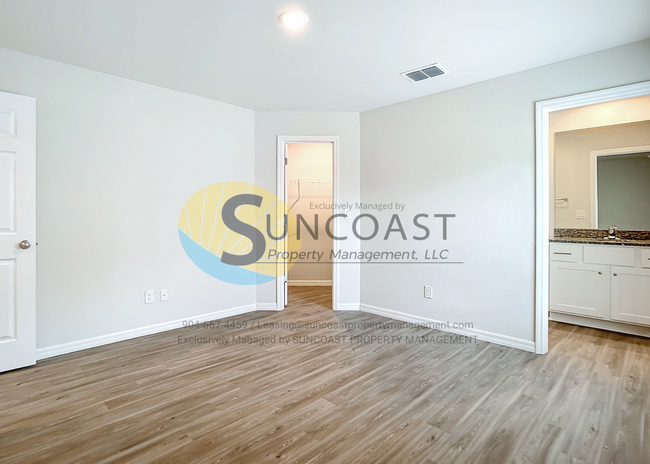 Building Photo - Brand-New 2-Bed, 2-Bath Duplex in Scenic P...