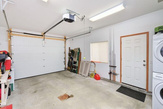 Building Photo - 1807 Miranda Ct