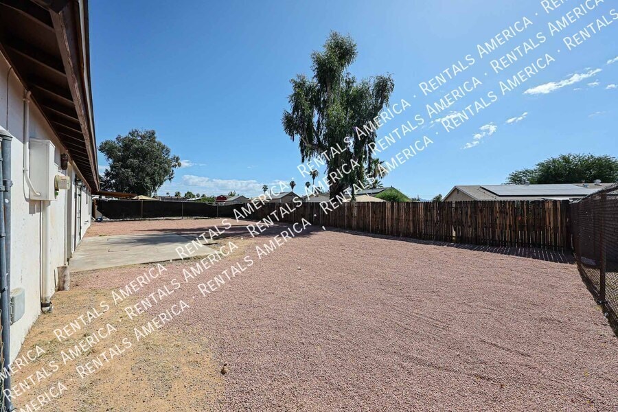 Building Photo - 14029 N 38th Pl