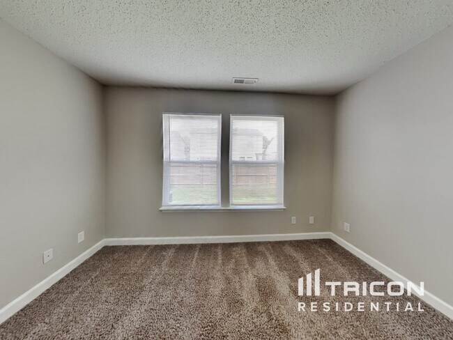 Building Photo - 13336 N Brick Chapel Dr