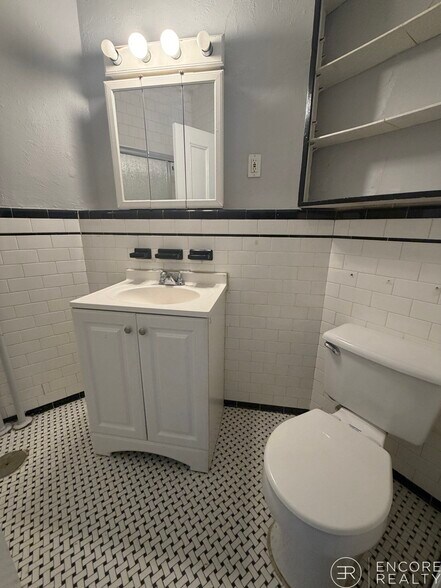 Building Photo - 11 Park St