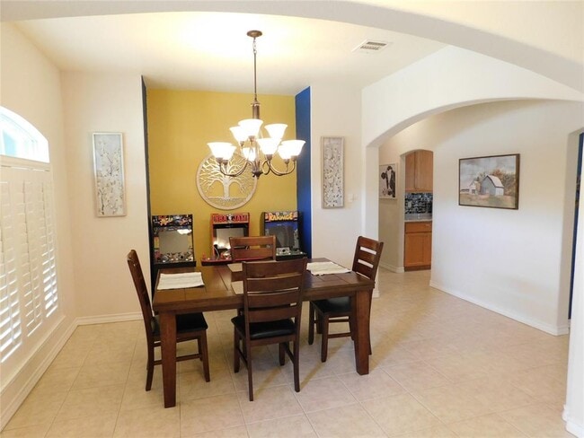 Building Photo - 424 Shayla Ln