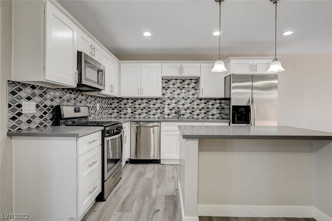 Building Photo - 4212 Via Vaquero Ave