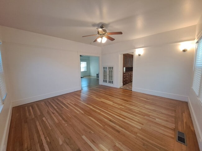 Building Photo - Spacious & Great Design Home in Dixon