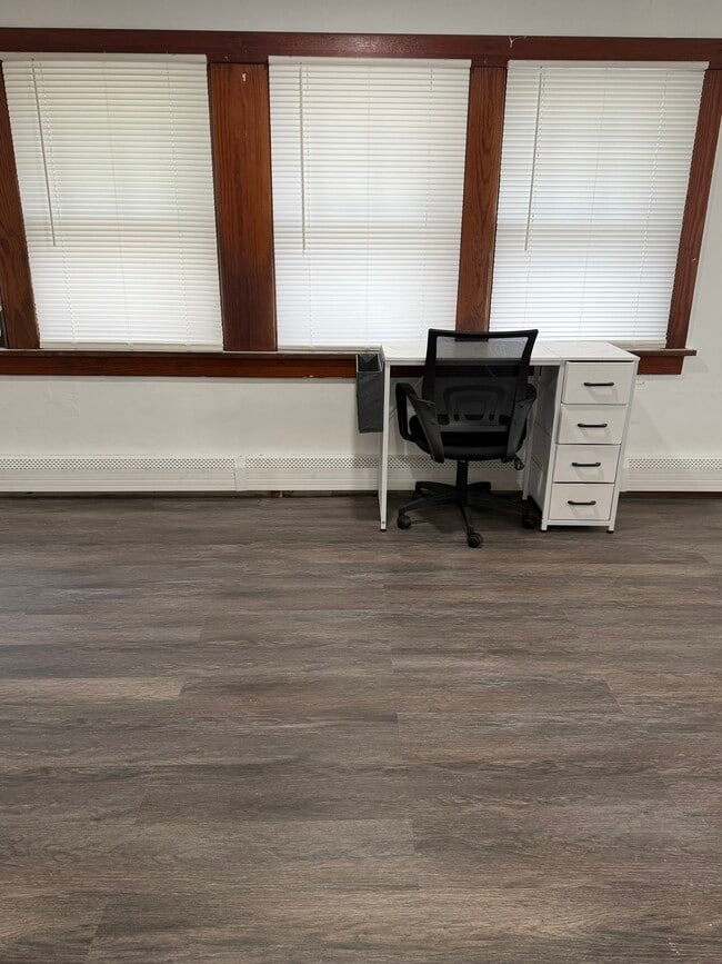 Building Photo - 170 Walker Hill Rd