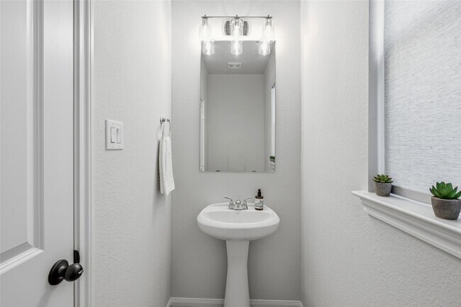 Building Photo - 31327 Sellers Terrace Dr