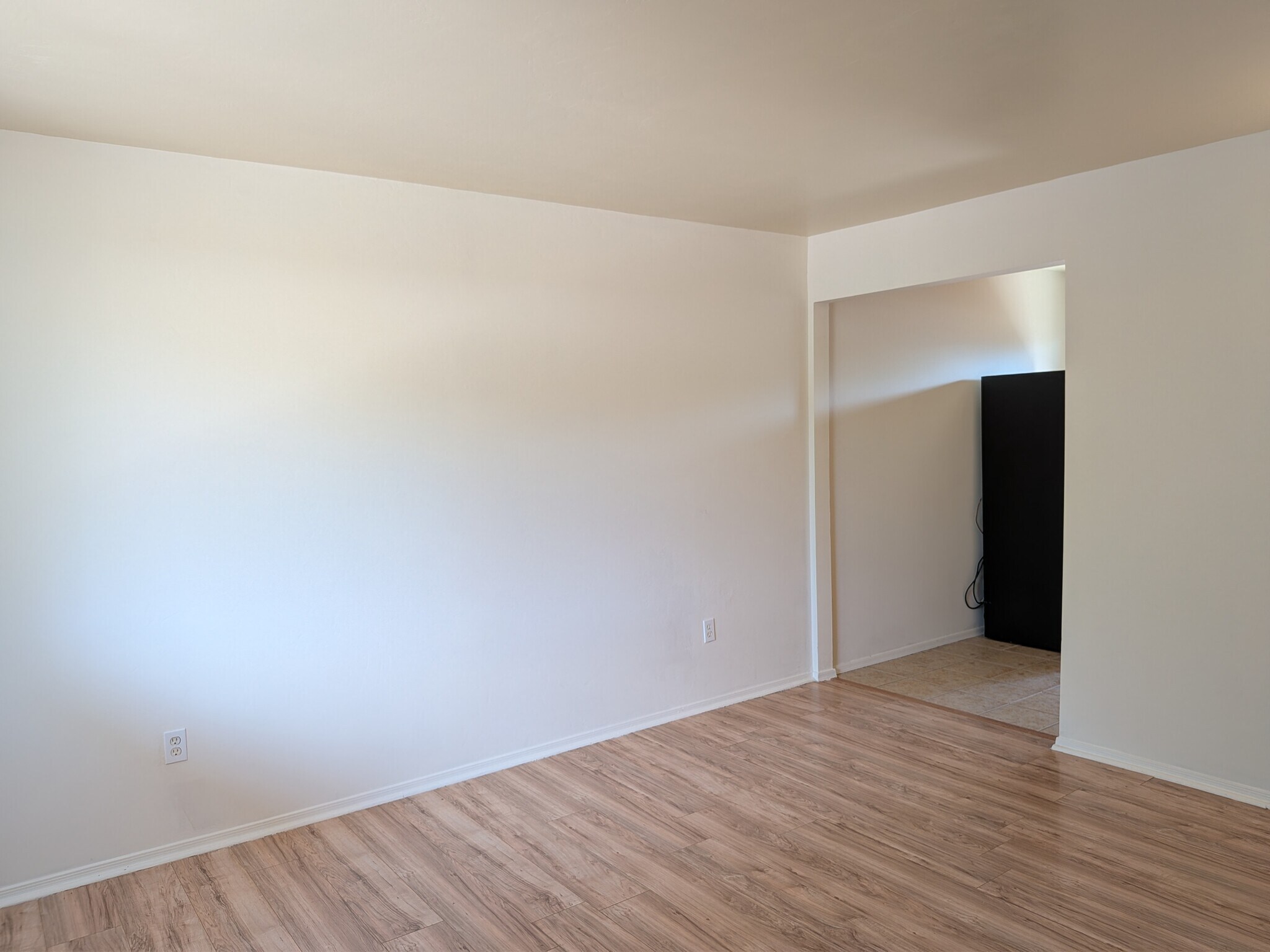 Building Photo - 350 N Silverbell Rd