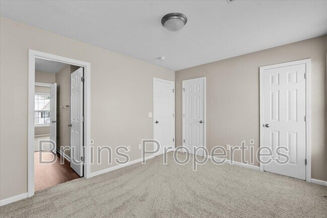 Building Photo - 3884 Hickswood Creek Dr