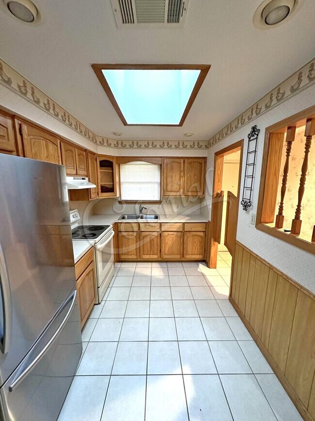 Building Photo - AVAILABLE NOW; APPLY TODAY AT OUR WEBSITE!!