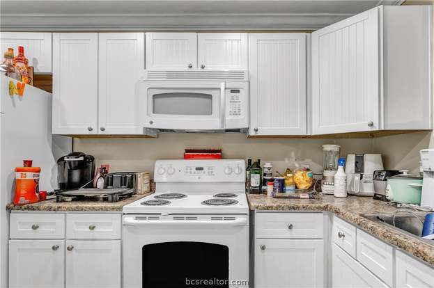 Building Photo - 1725 Harvey Mitchell Pkwy S