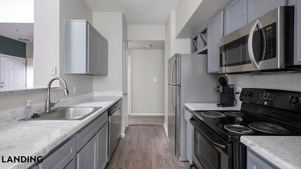Building Photo - 2500 Woodland Park Dr