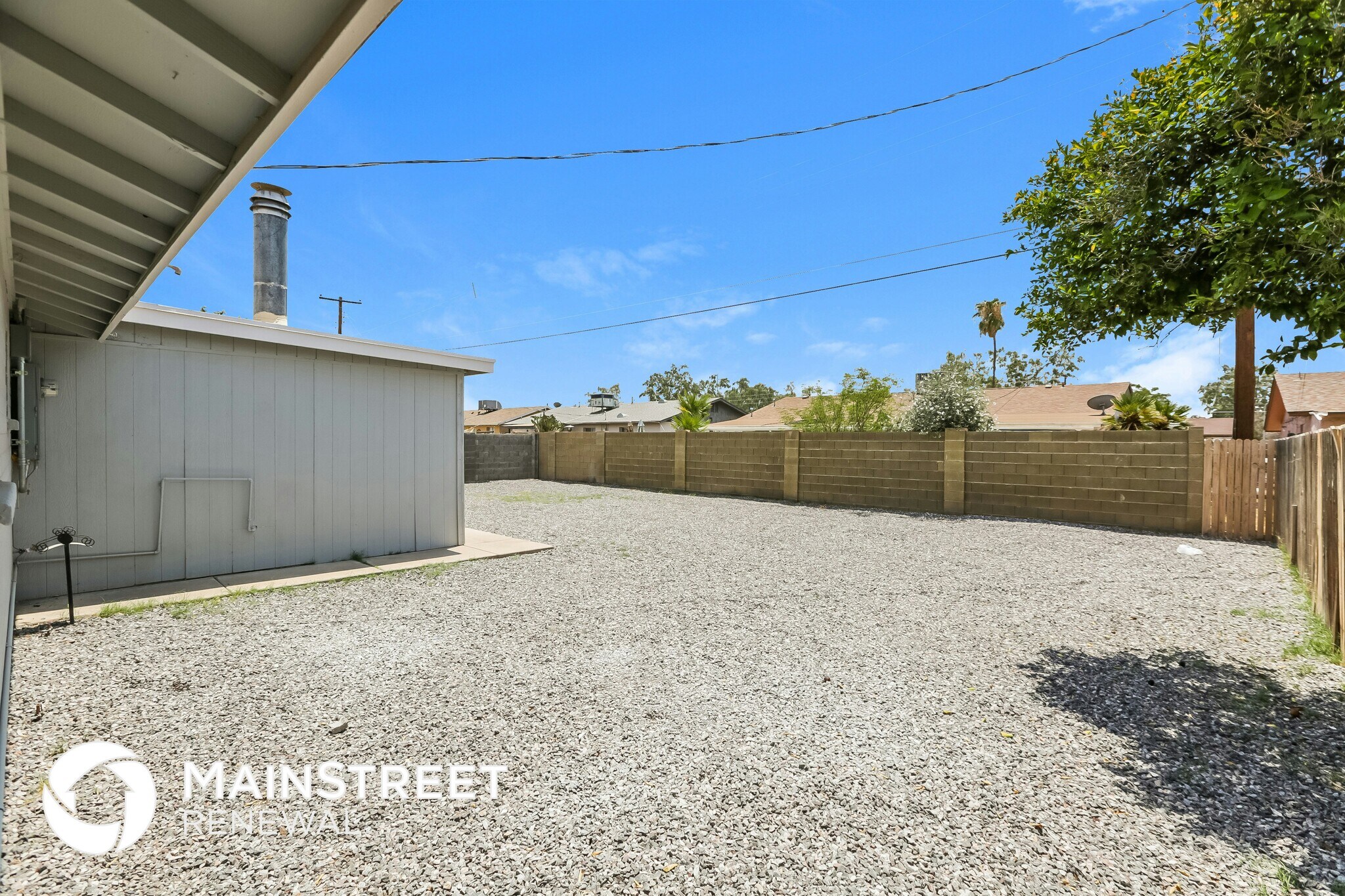 Building Photo - 1347 W 7th Dr