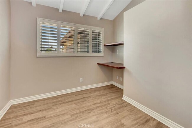 Building Photo - 1522 Robin Rd