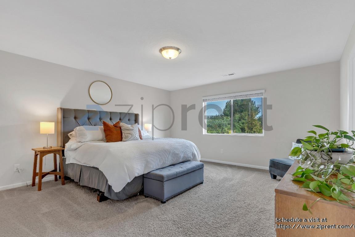 Building Photo - 2908 S White Salmon Dr