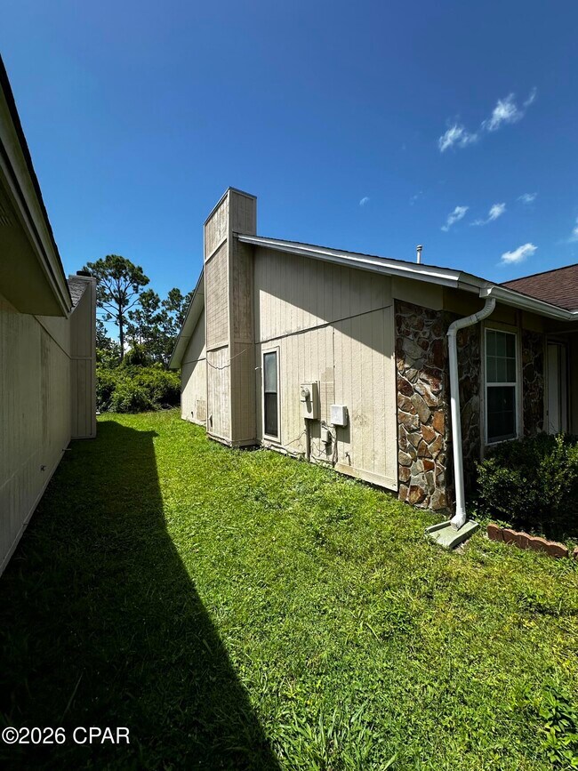 Building Photo - 126 Kristine Blvd