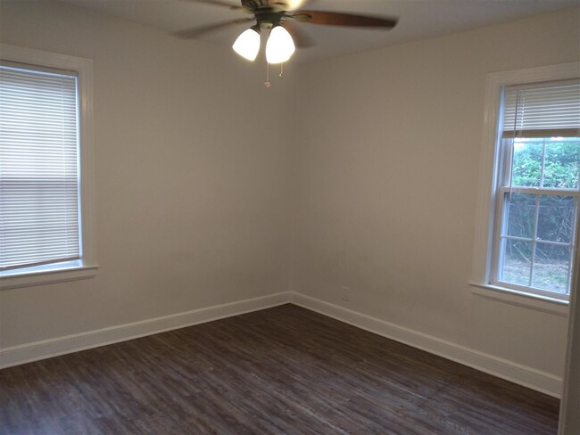 Building Photo - 3512 Autumn Ave