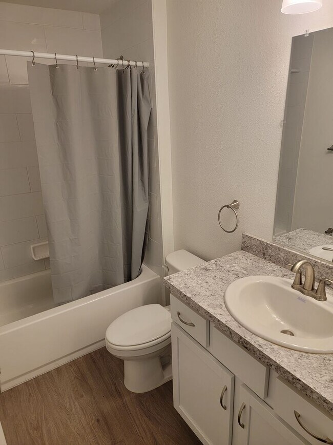Building Photo - Beautiful 3/2/2 Near Downtown Inverness!!!