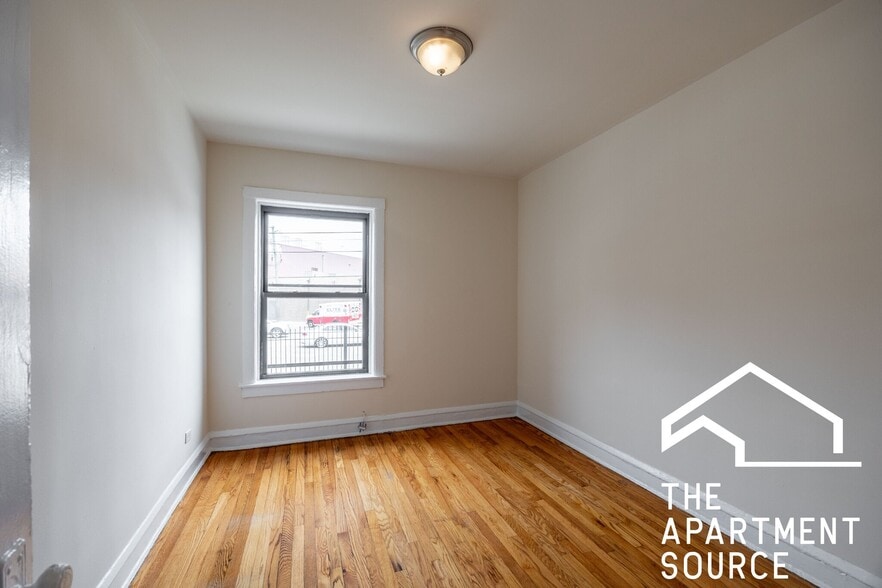 Building Photo - 2651 N Spaulding Ave