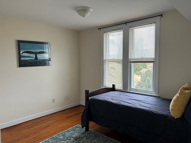 Bedroom 2 - 505 Hawke St