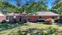 Building Photo - 8614 Burleson Ln