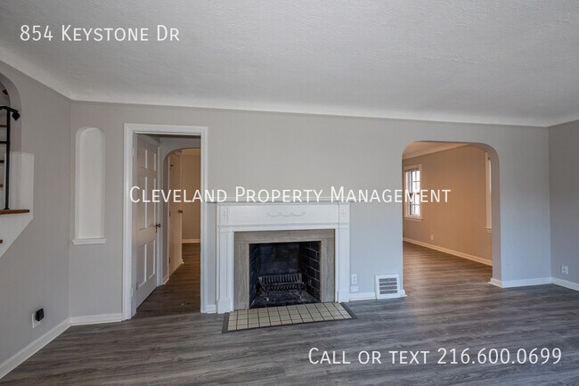 Building Photo - 854 Keystone Dr