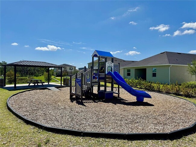 Building Photo - 235 Nine Iron Dr