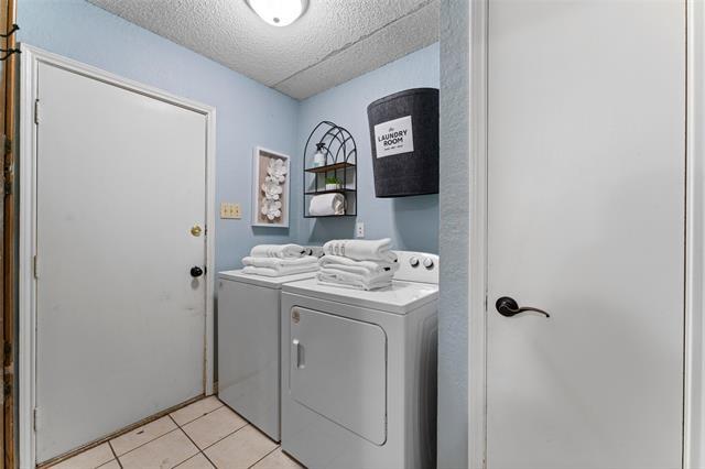 Building Photo - 6573 Ridglea Dr