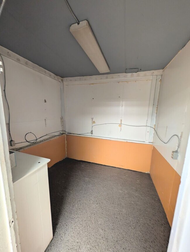 Building Photo - 202 Union St