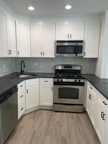 Building Photo - 3 Boxwood Ter