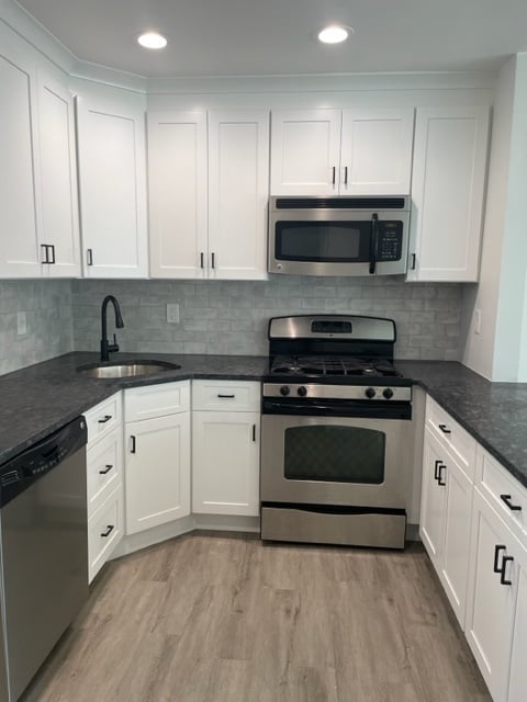 Building Photo - 3 Boxwood Ter